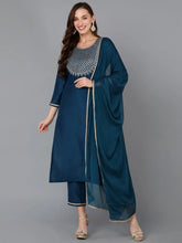 Women Silk Blend Yoke Design Kurta Set